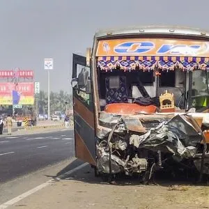 Gujarat road accident: 9 killed, 29 injured in bus and SUV collision in Navsari
