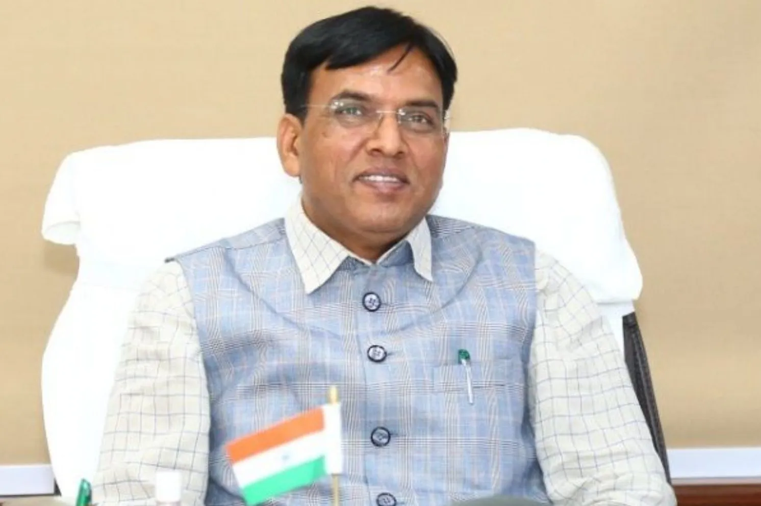 Mandaviya launches e-Shram one stop solution portal for unorganized workers मांडविया ने असंगठित श्रमिकों के लिए ई-श्रम वन स्टॉप सॉल्यूशन पोर्टल की शुरुआत की