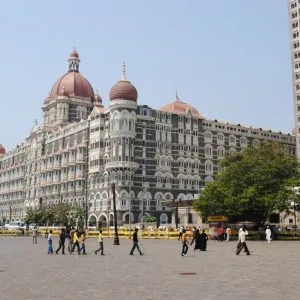 Maharashtra enraged over Karnataka's claim on Mumbai