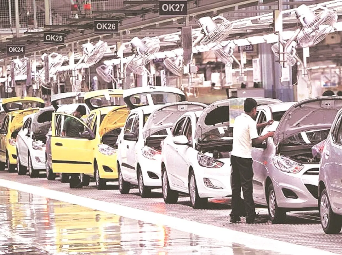 Passenger vehicle sales likely to see modest growth of 1-4% in FY26: ICRAPassenger vehicle sales likely to see modest growth of 1-4% in FY26: ICRA