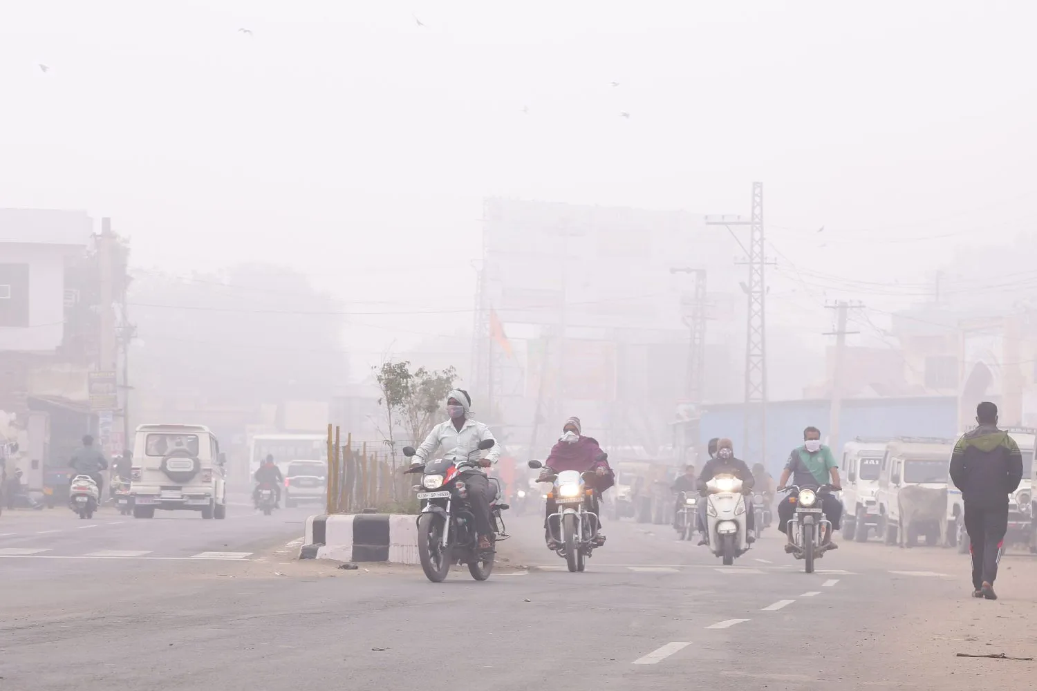 राजस्थान के कई इलाकों में घना कोहरा, बीकानेर में पारा 4.6 डिग्री rajasthan winter