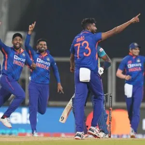 Kohli, Gill and Siraj shine, India clean sweep Sri Lanka by 317 runs