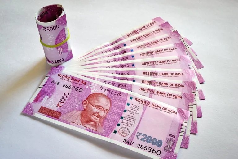 म्युचुअल फंडों के पास ग्राहकों के बिना दावे के करोड़ों रुपये