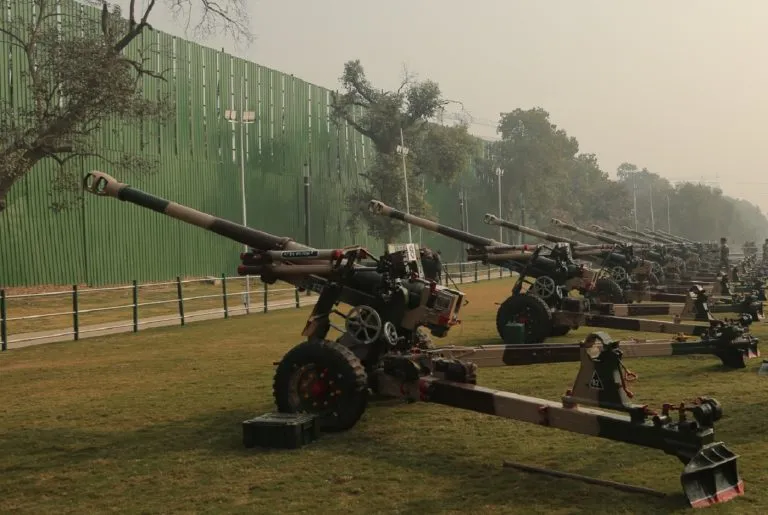 Budget 2023 : रक्षा बजट में स्पष्टता की दरकार दोधारी तलवार