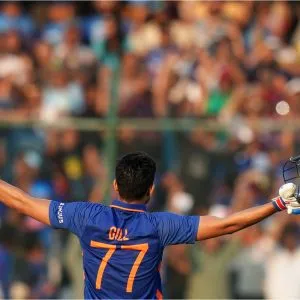 India vs Australia, 2nd ODI: Rain stopped completely, covers removed from the field, play will start soon