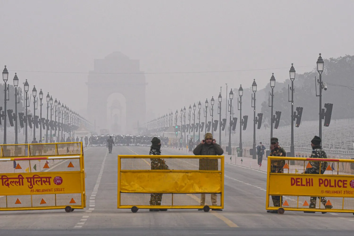 Delhi Weather Update: दिल्ली में आंशिक रूप से बादल छाए रहने की संभावना, मौसम विभाग ने जारी किया अलर्ट Delhi