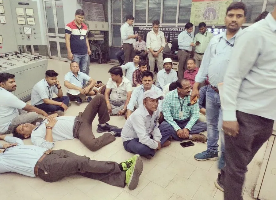 UP power supply staff strike