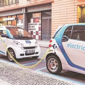 UP: Land will be given free in smart city to build EV charging station