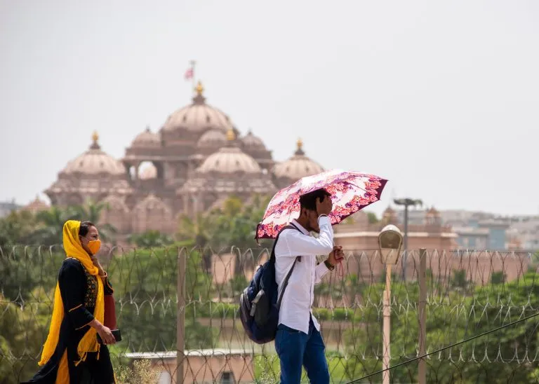 तपती गर्मी से लोगों की काम करने की क्षमता पर पड़ सकता है असर