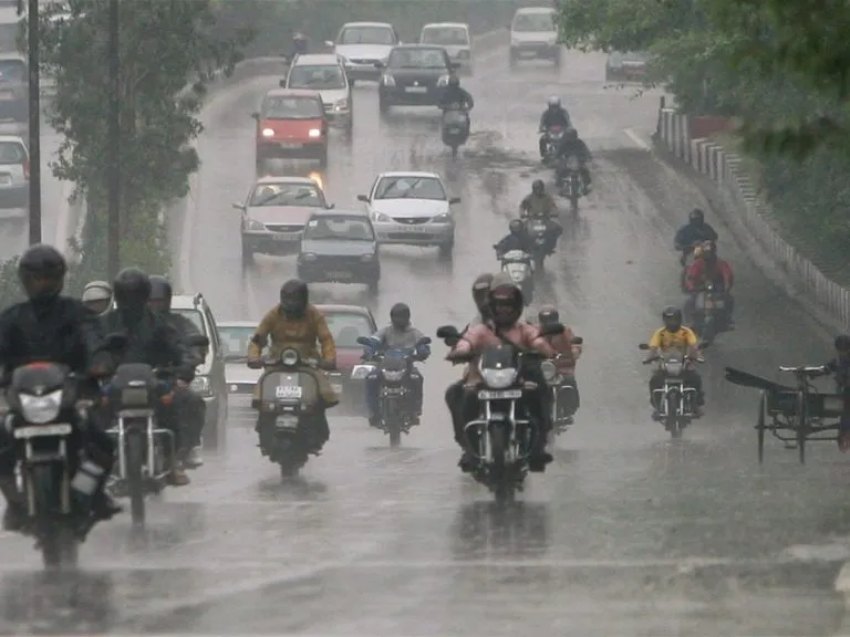 इस बार देरी से आएगी बारिश, इन दो वजहों से हो रहा मानसून पर असर