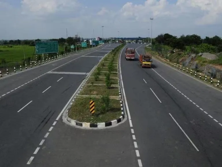 सड़क निर्माण में छूट बढ़ने से विशेषज्ञ चिंतित