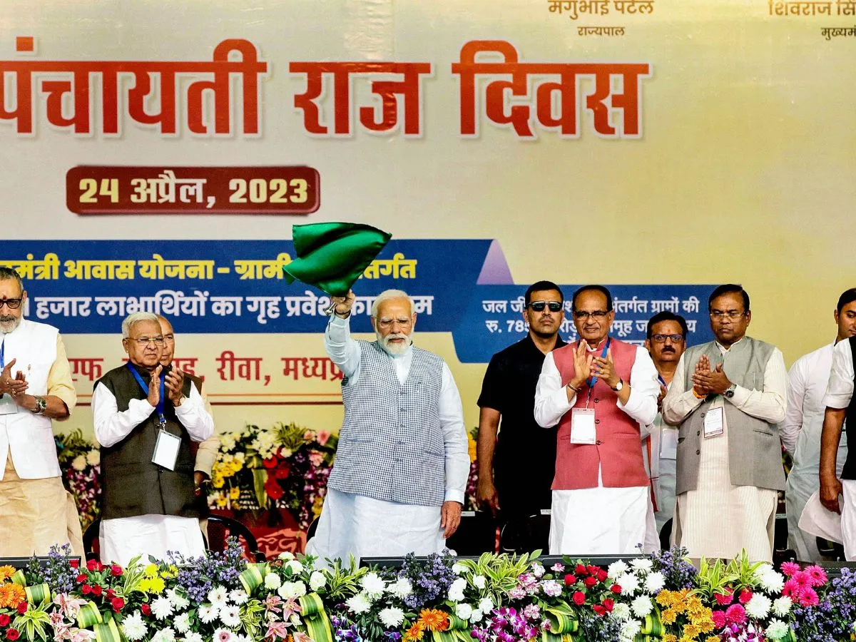 Modi-Shivraj lashed out at Congress, announced schemes worth thousands of crores for Madhya Pradesh