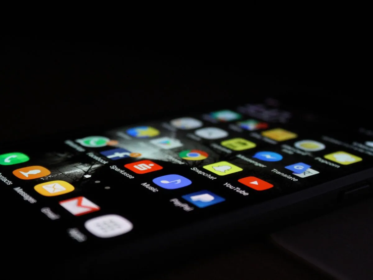 Smartphone shipments from India dipped 10% in first half of 2023: IDC