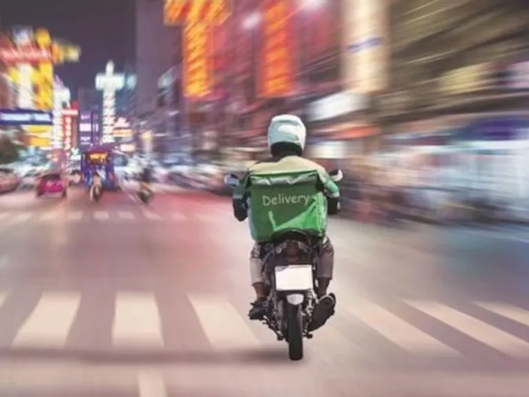 Delivery workers need to organize themselves