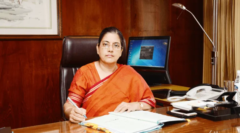 रवनीत कौर बनीं भारतीय प्रतिस्पर्धा आयोग की पहली महिला अध्यक्ष