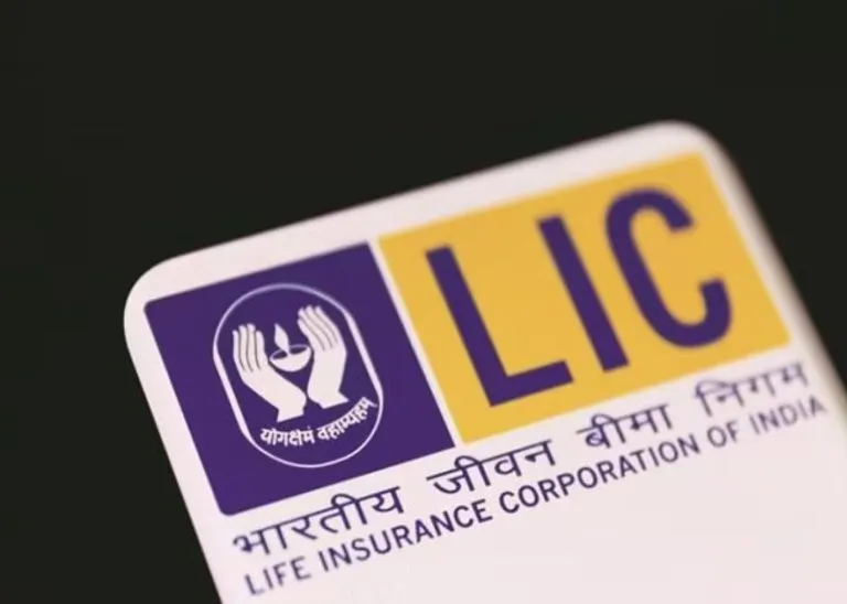 लिस्टिंग के बाद से LIC में गिरावट बरकरार, mcap रैंकिंग 5वें नंबर से गिरकर 13वें पर पहुंची