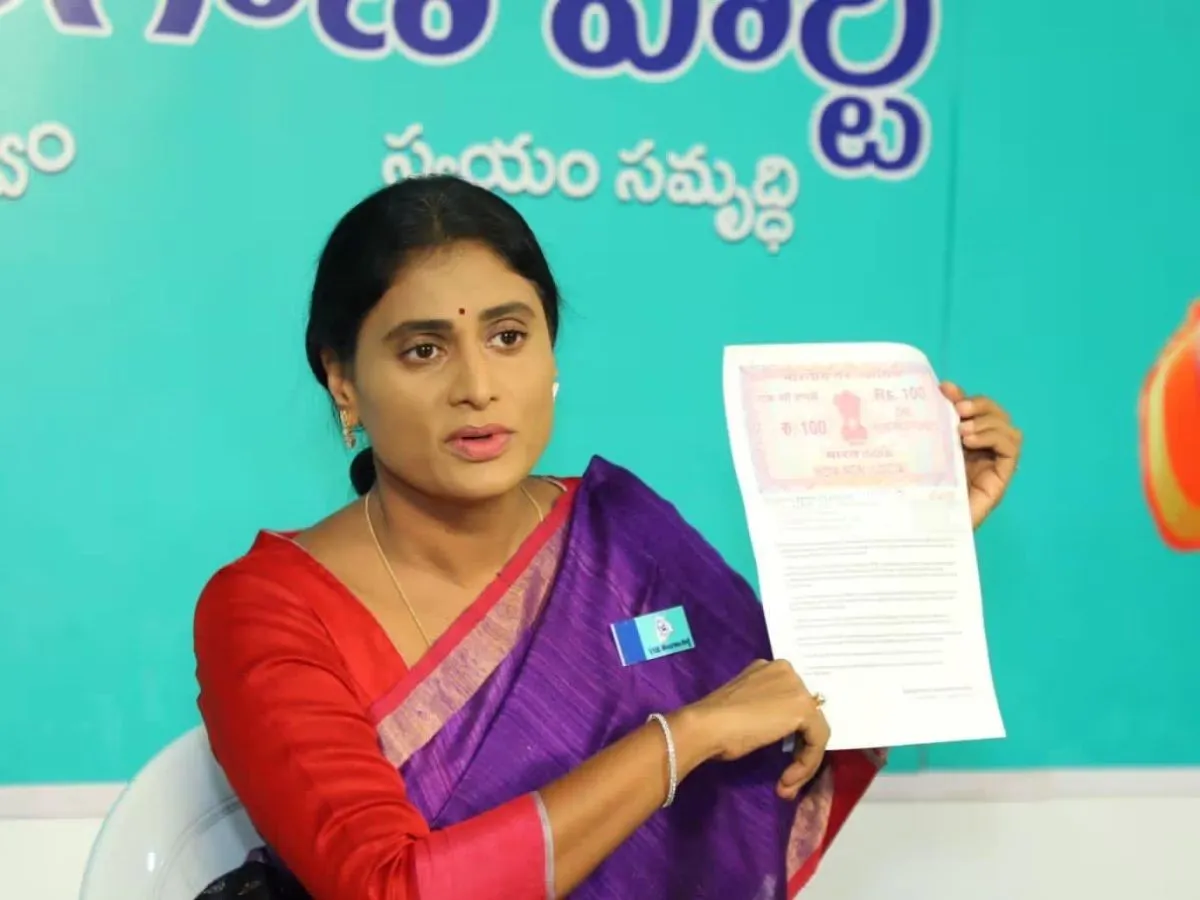 Who will be able to capitalize on the anti-incumbency wave of BRS in Telangana?