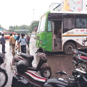 Samriddhi UP: Prosperity UP: Changed speed of government buses in UP, hotels, malls will be built at bus stands