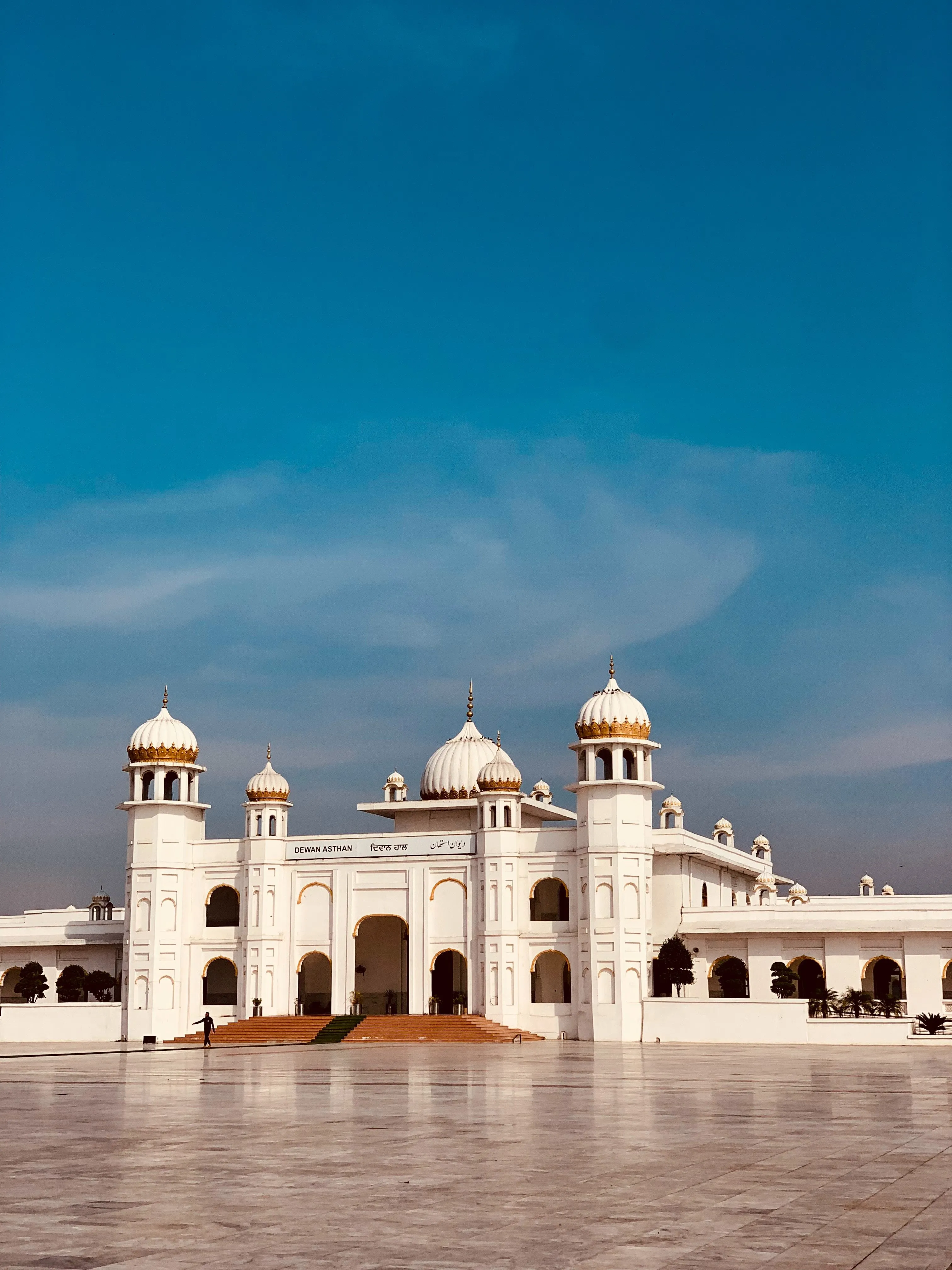 Pilgrimage to Gurdwara Darbar Sahib in Pakistan through Kartarpur corridor resumes