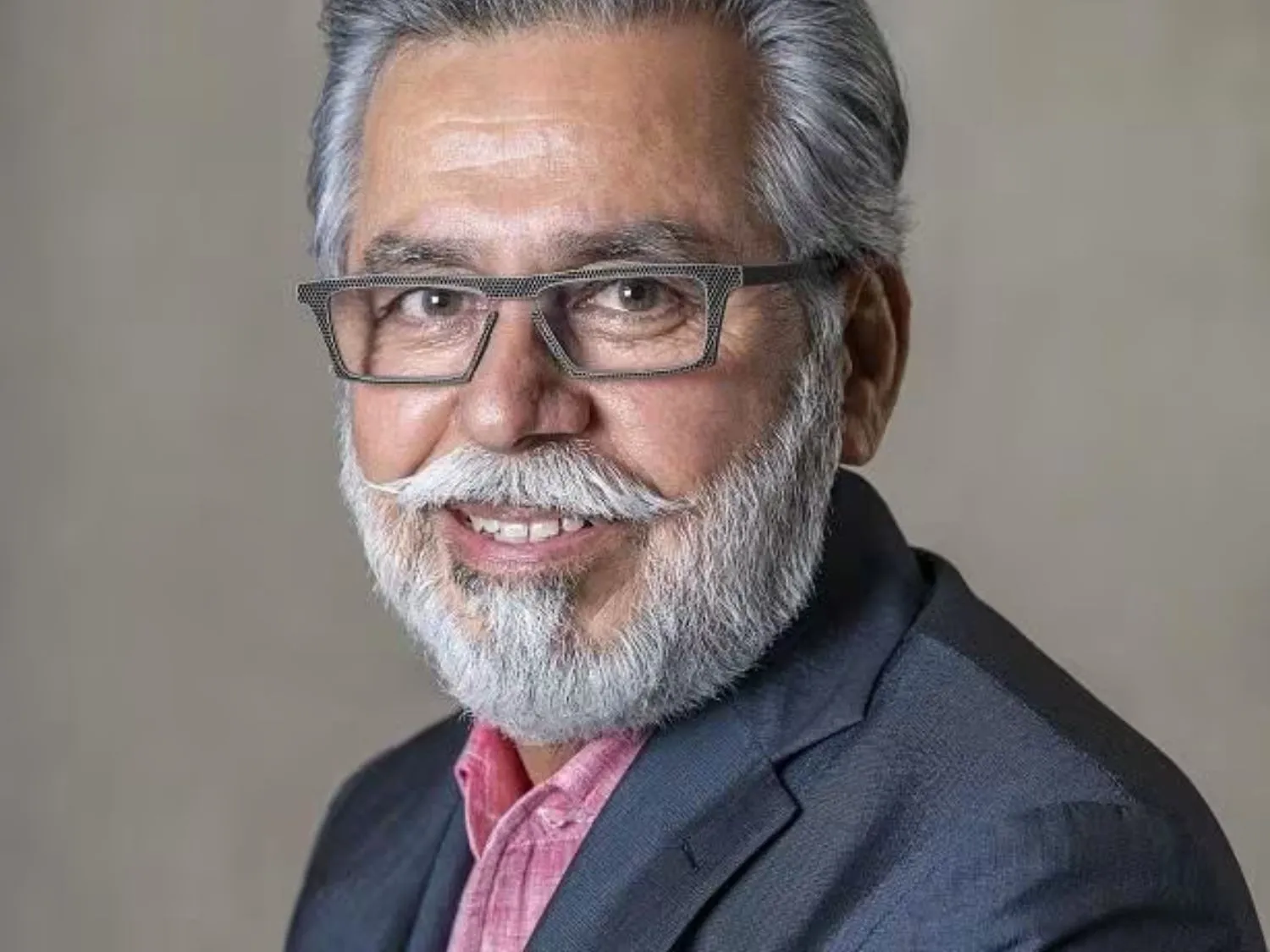 Hero Motocorp: I-T डिपार्टमेंट के बाद अब ED का छापा, मनी लॉन्ड्रिंग के आरोप में पवन मुंजाल घेरे में ED raids Hero MotoCorp Chairman Munjal's residence; PMLA case registered