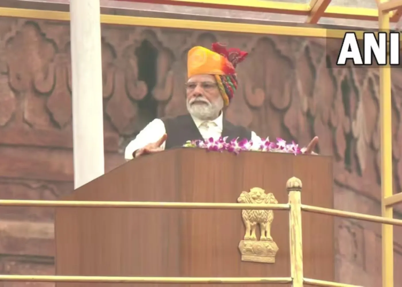 Independence Day 2023: PM ने लाल किले पर फहराया तिरंगा, देशवासियों को बधाई दी Independence Day 2023: PM hoisted the tricolor at the Red Fort, congratulated the countrymen, watch live here