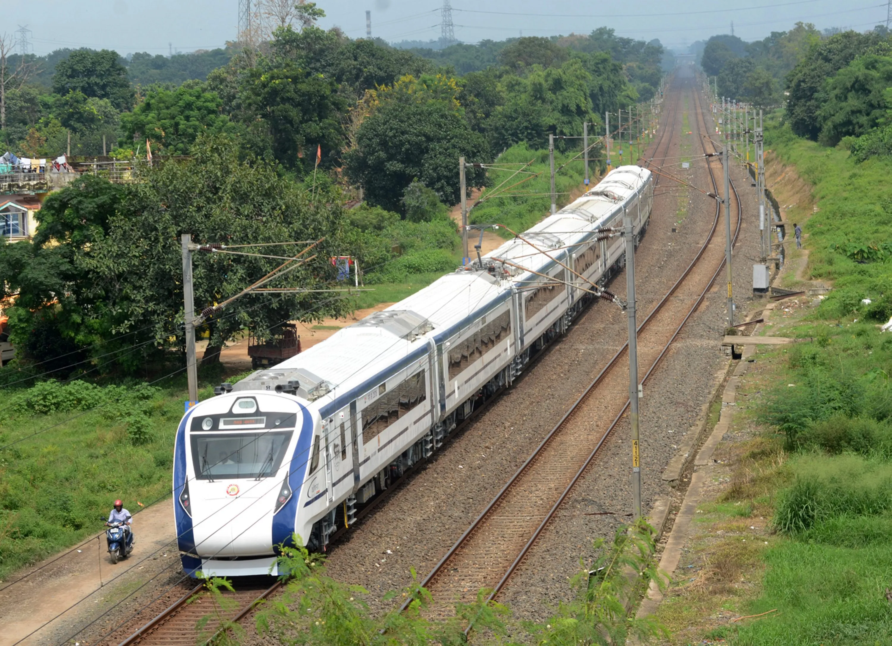 Vande Bharat Express: जल्द चलेगी कश्मीर के लिए वंदे भारत - vande bharat ...
