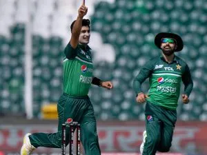 pak bowler Naseem Shah