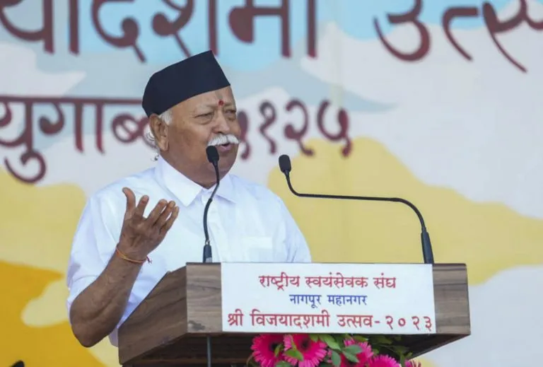 ‘तीन बच्चे हों और तीन भाषाएं सीखें’: आरएसएस प्रमुख मोहन भागवत