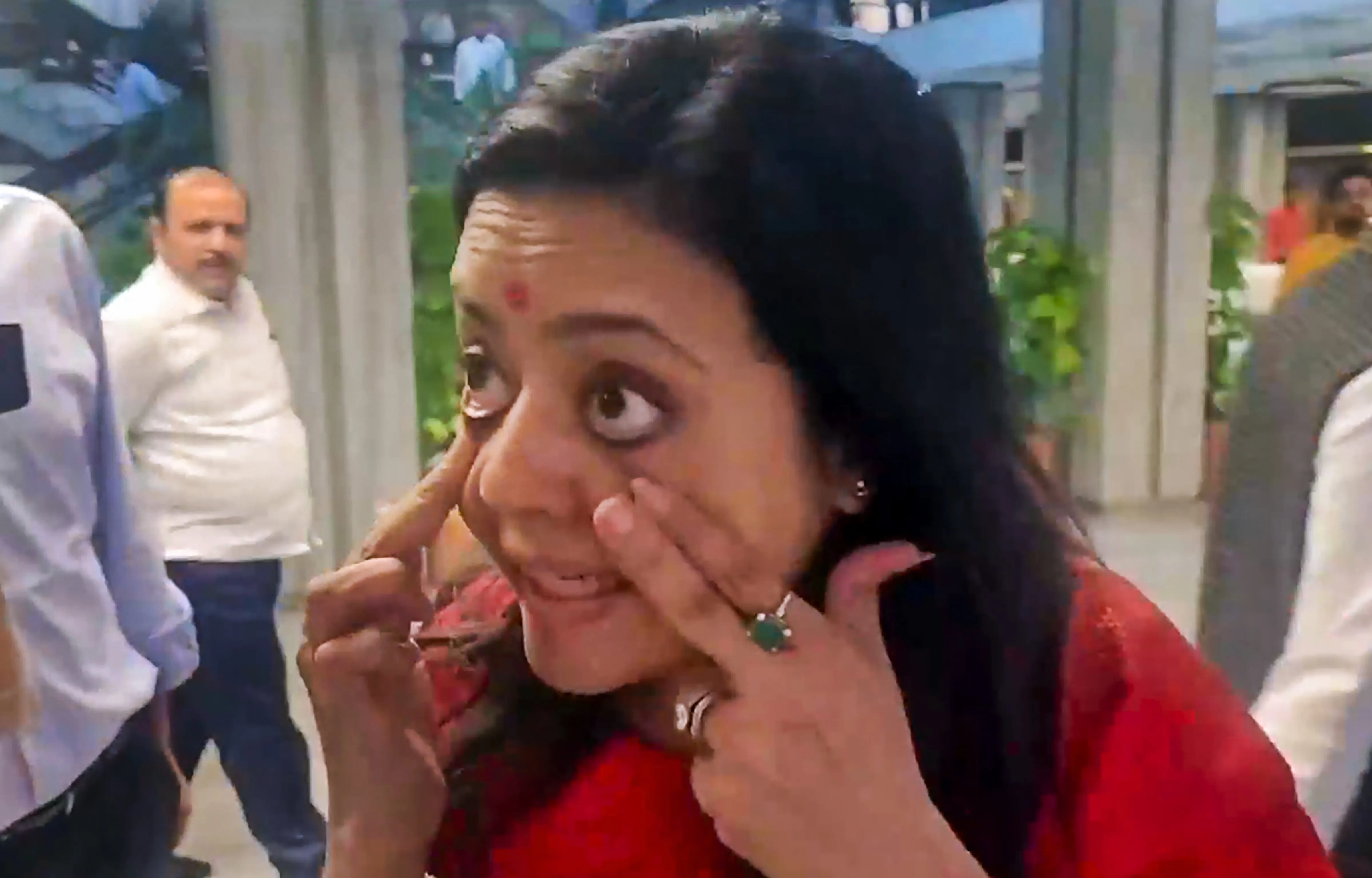 Opposition members of Ethics Committee, TMC MP walk out of Mahua meeting