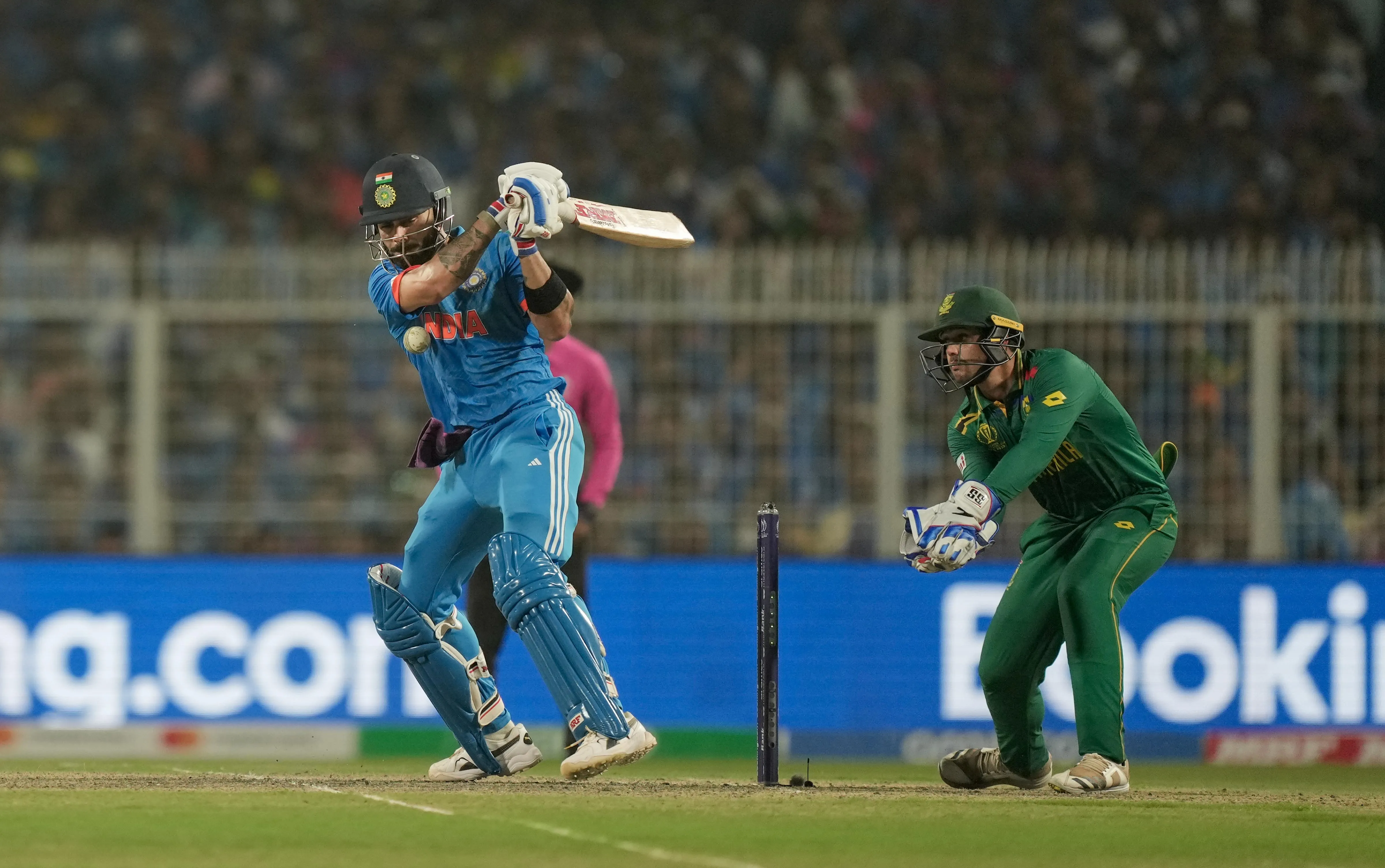 World Cup: विराट जन्मदिन… ‘मां’ की नगरी में ‘भगवान’ की बराबरी, कोहली का 49वां शतक ICC World Cup 2023: Ind vs South Africa