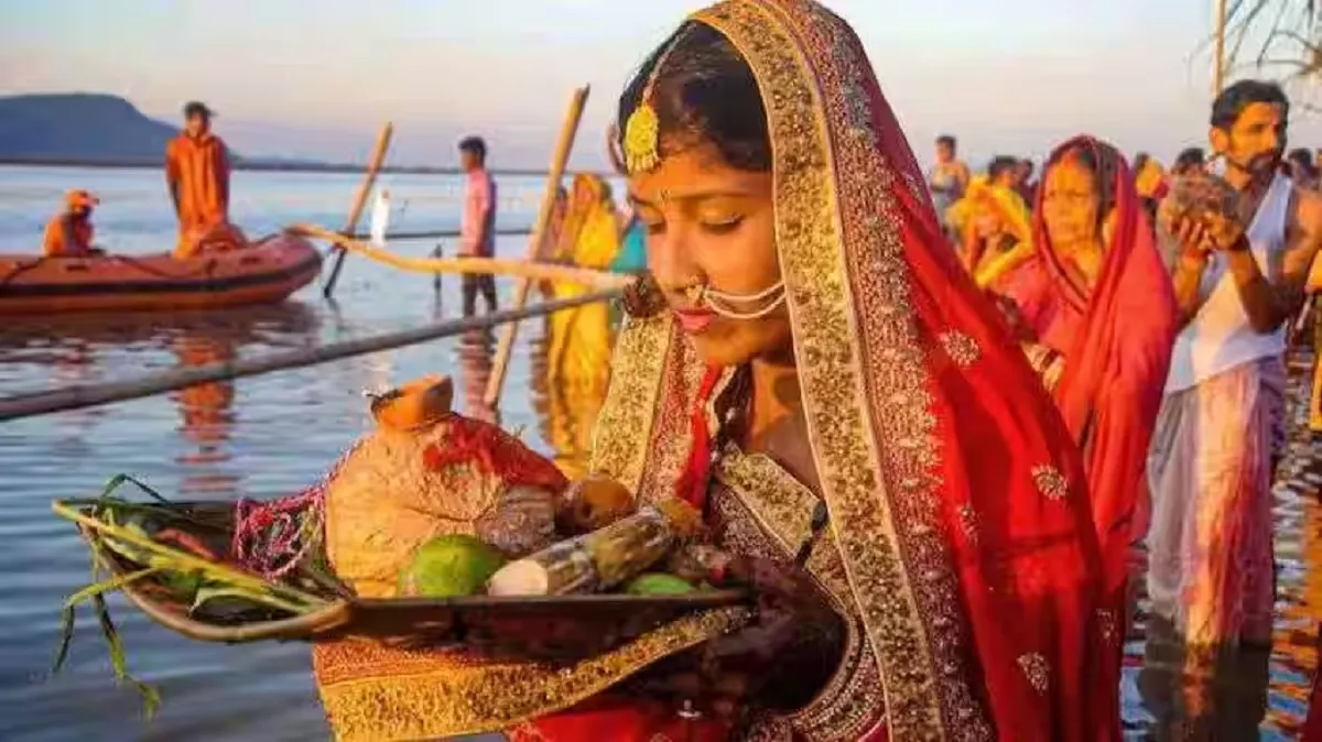 Flying Home for Chhath Costs a Staggering ₹18,000—More than a Trip to Dubai, Leaving Travellers Frustrated!