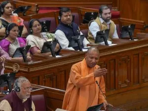 Uproar budget session of UP Assembly begins; Issues ranging from Mahakumbh stampede, Sambal violence to illegal Indian immigrants were raised UP विधानसभा का हंगामेदार बजट सत्र शुरू; महाकुंभ की भगदड़, संभल हिंसा से लेकर अवैध भारतीय प्रवासियों तक का मुद्दा उठा
