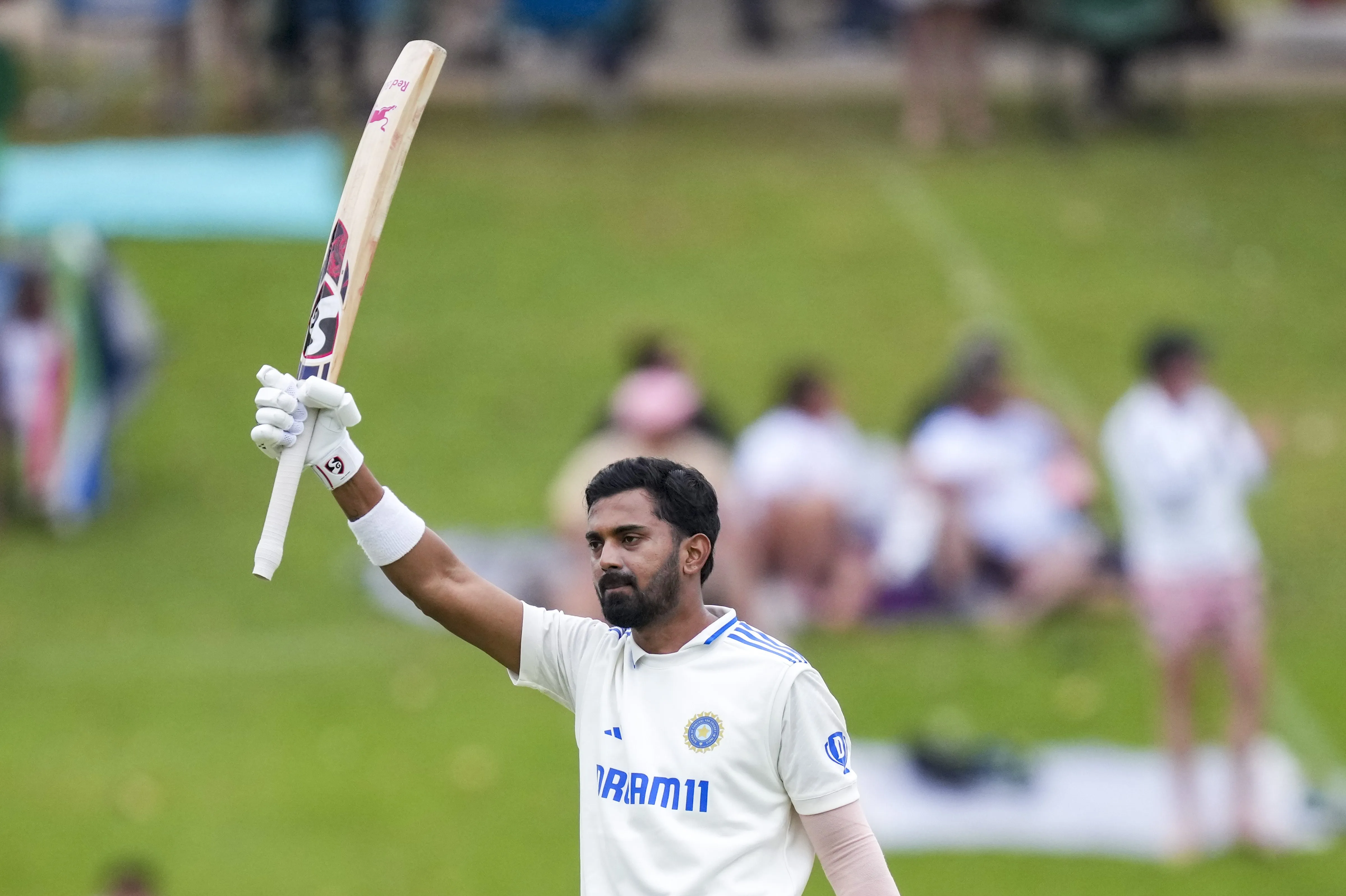 Rohit out of first test, fit KL Rahul will open the innings in Perth, captaincy handed over to Bumrah रोहित पहले टेस्ट से बाहर, फिट केएल राहुल पर्थ में करेंगे पारी का आगाज, बुमराह को सौंपी गई कप्तानी