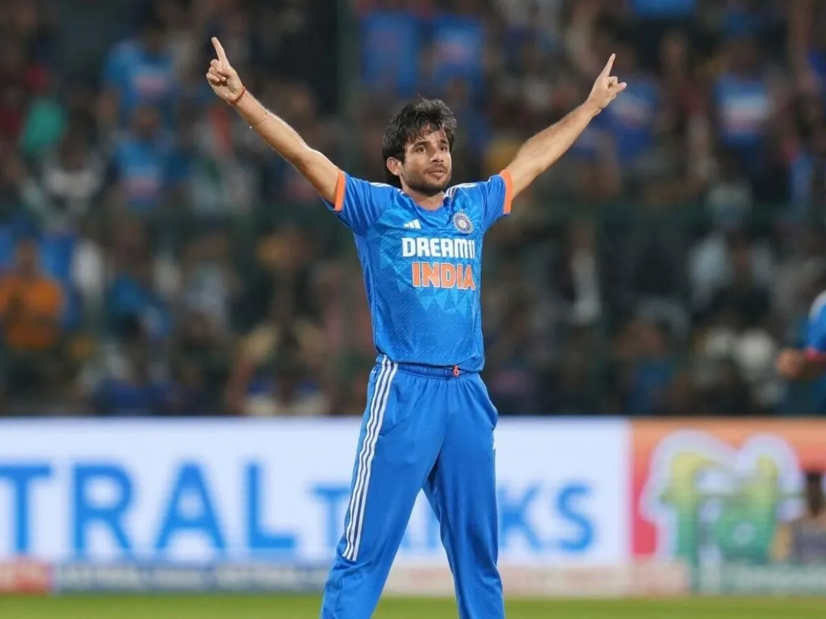 ICC Rankings : राशिद खान को पछाड़ भारत के रवि बिश्नोई बने नंबर एक T20 गेंदबाज ICC Rankings: India's Ravi Bishnoi becomes number one T20 bowler by defeating Rashid Khan