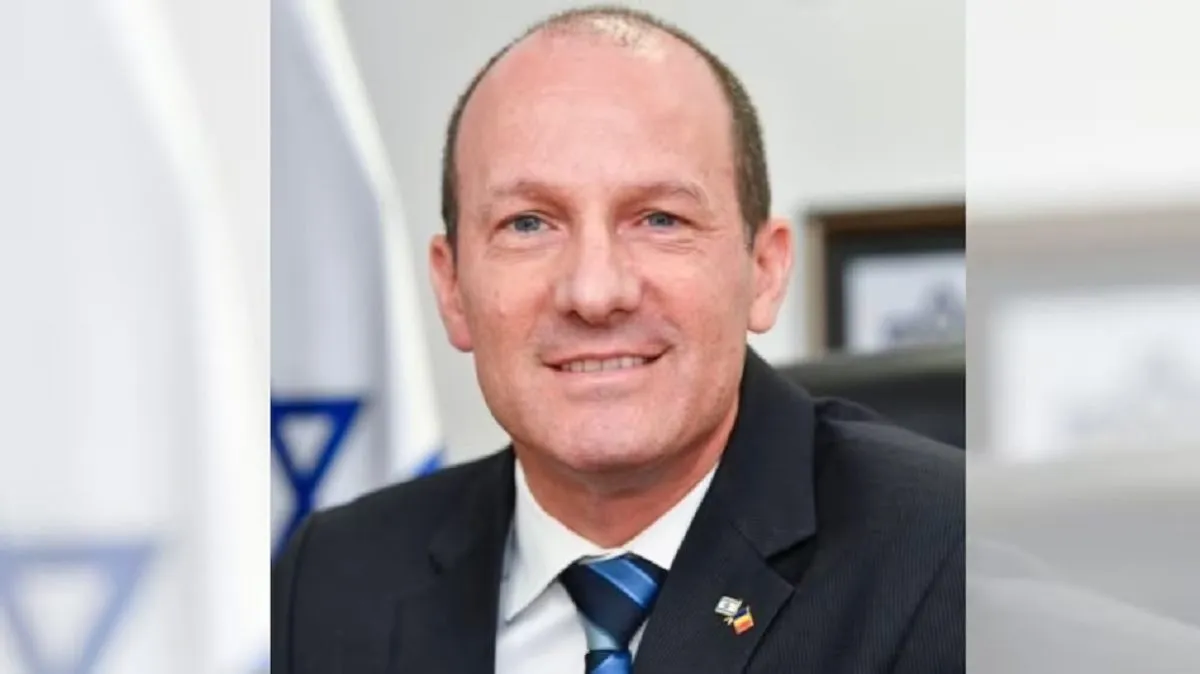 Reuven azar, new ambassador to india