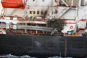 Drone attack on Marshall Islands flag ship in Gulf of Aden, Indian Navy immediately came forward to take action अदन की खाड़ी में मार्शल द्वीप के ध्वज वाले जहाज पर ड्रोन हमला, भारतीय नौसेना कार्रवाई के लिए तुरंत आई आगे