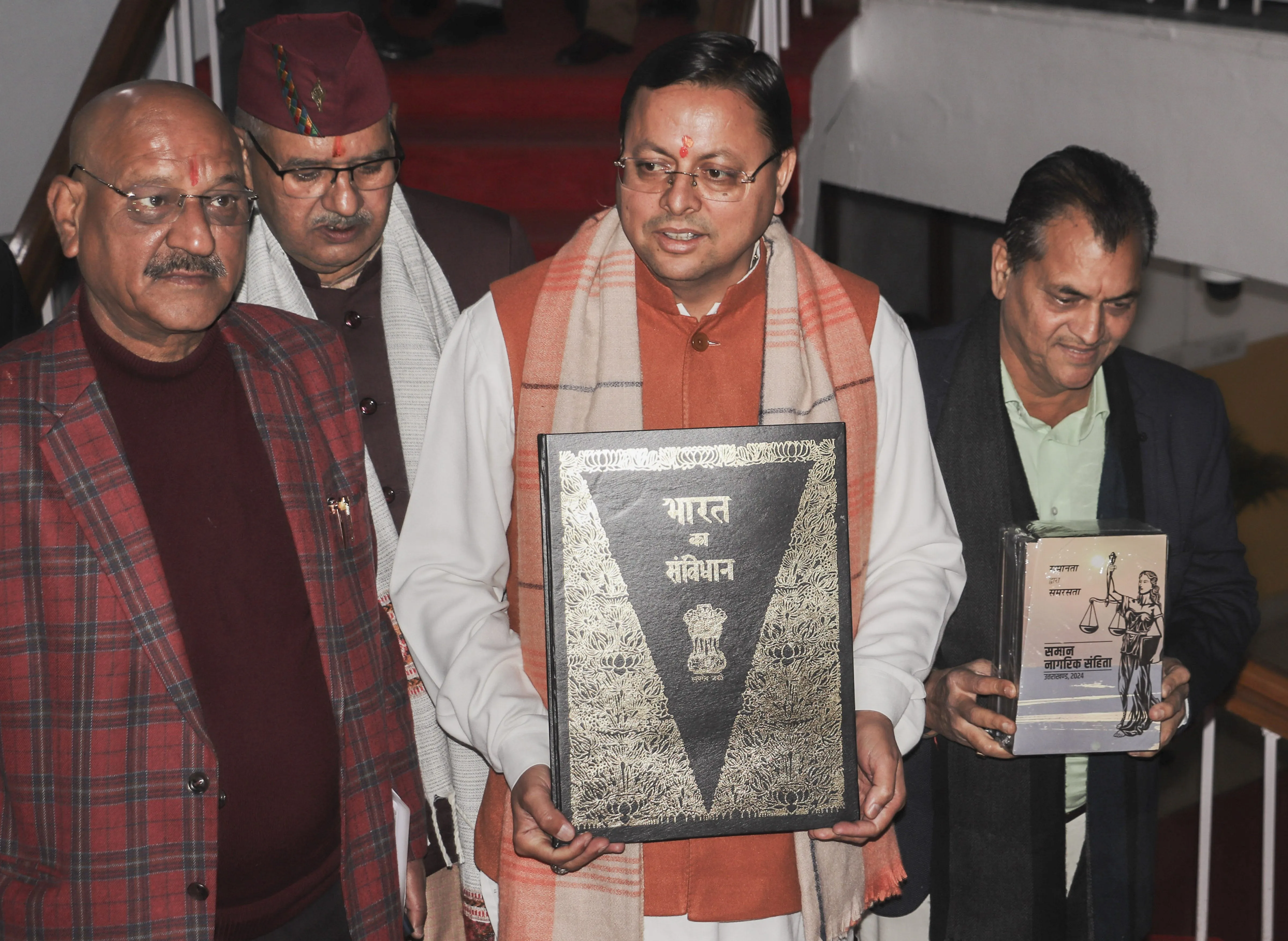 Uttarakhand UCC: उत्तराखंड विधानसभा में यूनिफॉर्म सिविल कोड पर बिल पेश, जल्द बनेगा कानून CM Pushkar Singh Dhami in Dehradun- देहरादून में सीएम पुष्कर सिंह धामी