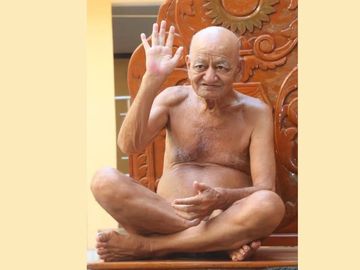 जैन मुनि आचार्य विद्यासागर ने त्यागा देह, PM मोदी ने जताया शोक Acharya Vidhyasagar Maharaj: Jain monk Acharya Vidyasagar left his body, PM Modi expressed grief