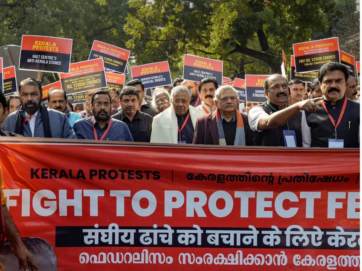 LDF protest against Centre, many leaders including CM Kejriwal participated केंद्र के खिलाफ LDF का प्रदर्शन, CM केजरीवाल सहित कई नेता हुए शामिल