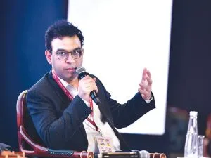 चीन की राह पर चलने के बजाय सेवा के जरिये दबदबा बनाए भारत, Business Standard Manthan 2024: Instead of following China's path, India should dominate through service