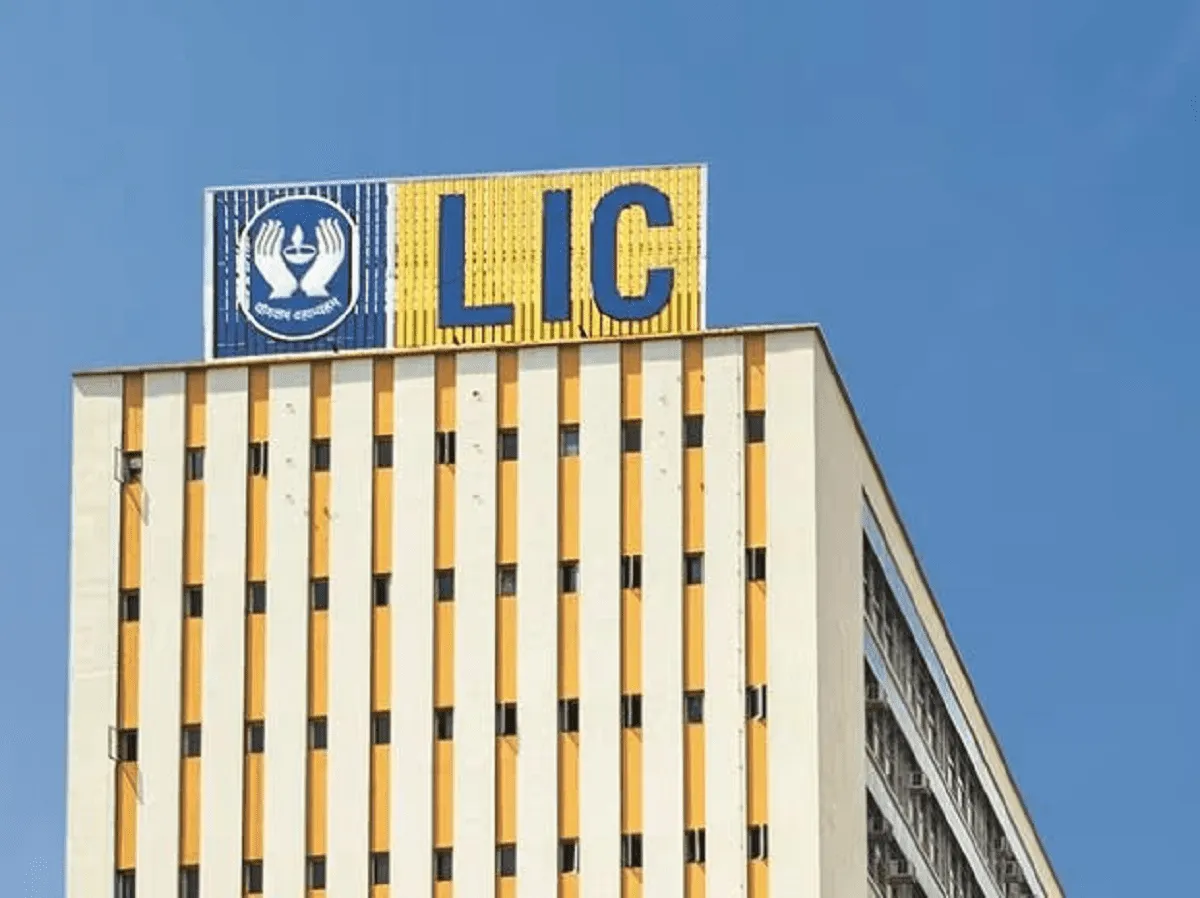 LIC के पास पड़ी है जनता की 880.93 करोड़ रुपये की अनक्लेम्ड रकम, कहीं ये आपकी तो नहीं? ऐसे करें चेक