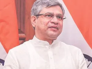 वैश्विक कंपनियां अब भारत को लेकर उत्साहित- अश्विनी वैष्णव, Global companies are now excited about India – Ashwini Vaishnav