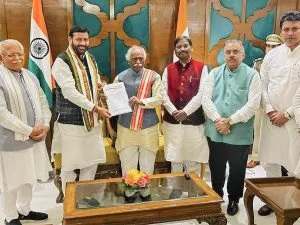 After the resignation of Manohar Lal Khattar, Naib Singh Saini became the new Chief Minister of Haryana, five ministers also took oath मनोहर लाल खट्टर के इस्तीफे के बाद हरियाणा के नए मुख्यमंत्री बने नायब सिंह सैनी, पांच मंत्रियों ने भी ली शपथ