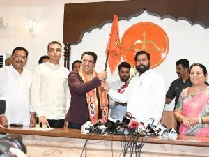 Lok Sabha Elections 2024: Film actor Govinda joins Shiv Sena after 'fourteen years of exile', can get ticket from North-West Mumbai Lok Sabha seat लोकसभा चुनाव 2024: फिल्म अभिनेता गोविंदा 'चौदह बरस के बनवास' के बाद शिवसेना में शामिल, उत्तर-पश्चिम मुंबई लोकसभा सीट से मिल सकता है टिकट