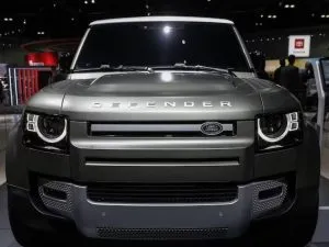 बाजार में Tata की लग्जरी गाड़ियों का रोला; FY24 में JLR इंडिया की बिक्री 81 प्रतिशत बढ़ी, बेच डाले 4,436 यूनिट, Tata Motors-owned JLR India sales rise 81% at 4,436 units in FY24