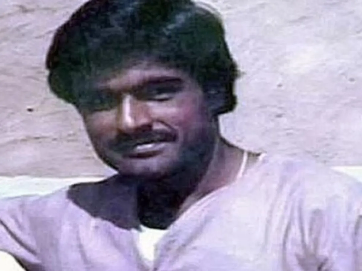 सरबजीत सिंह के हत्यारे की पाकिस्तान में गोली मारकर हत्या, Indian prisoner Sarabjit Singh's killer shot dead by unknown gunmen in Pak