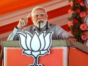 कांग्रेस संविधान बदलकर SC, ST और OBC का हक अपने वोट बैंक को देना चाहती है- पीएम मोदी, Lok Sabha Elections 2024: Congress wants to give the rights of SC, ST and OBC to its vote bank by changing the Constitution - PM Modi