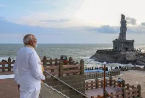 PM Modi starts meditation at Kanyakumari Vivekananda Rock Memorial, BJP calls it 'personal' visit PM मोदी ने कन्याकुमारी विवेकानंद रॉक मेमोरियल में शुरू की ध्यान साधना, भाजपा ने बताया ‘निजी’ यात्रा