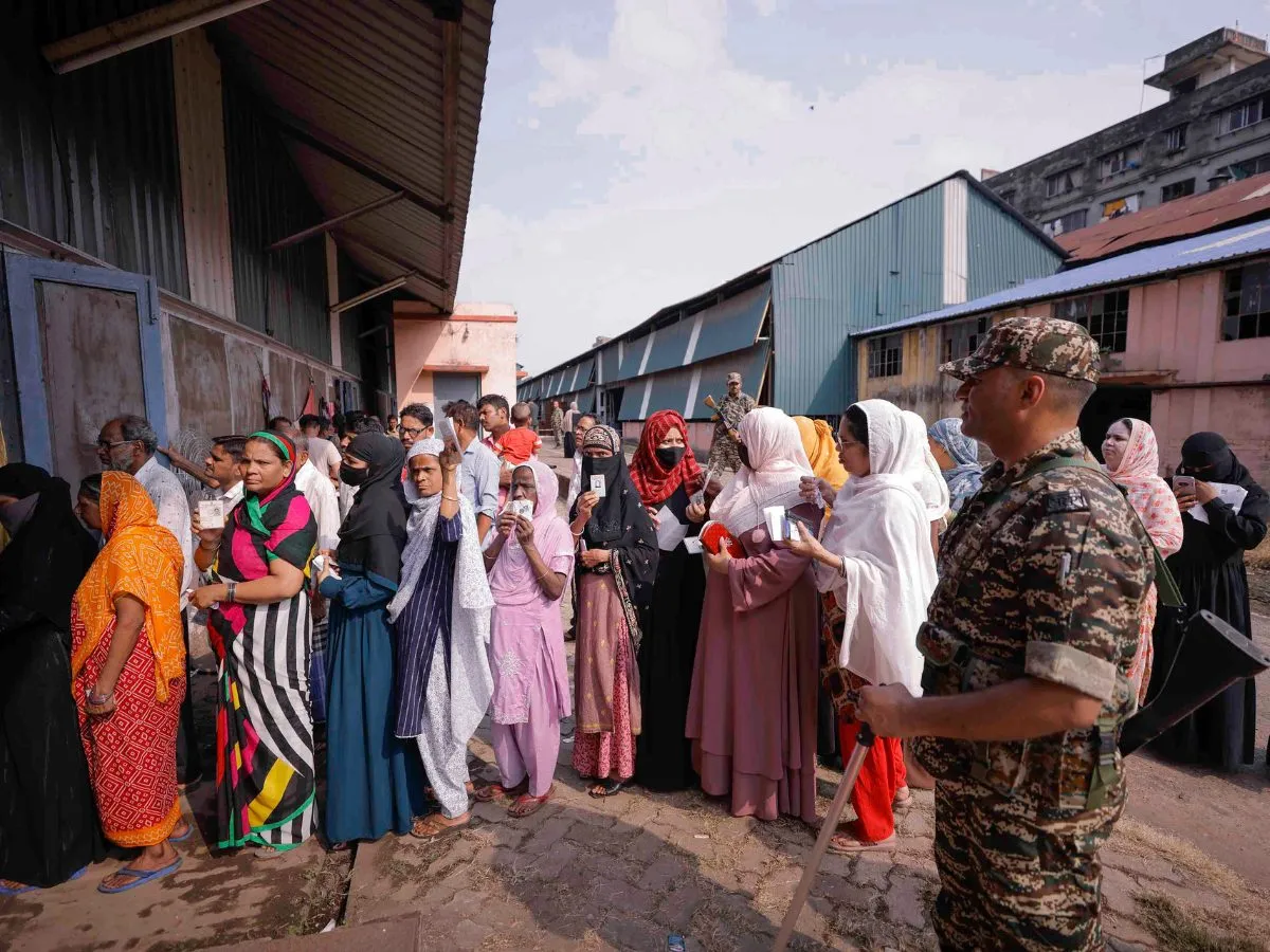 Lok Sabha elections fifth phase: 10.28 percent voting in first two hours on 49 seats, West Bengal leads लोकसभा चुनाव पांचवां चरण: 49 सीट पर शुरुआती दो घंटों में 10.28 फीसदी मतदान, पश्चिम बंगाल सबसे आगे