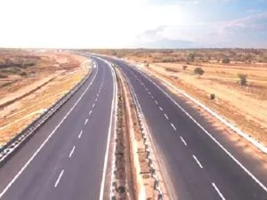 Bundelkhand gets third link expressway. Connectivity to boost industrial scene in the area बुंदेलखंड को मिला तीसरा लिंक एक्सप्रेसवे, उद्योग और पर्यटन को मिलेगी नई उड़ान